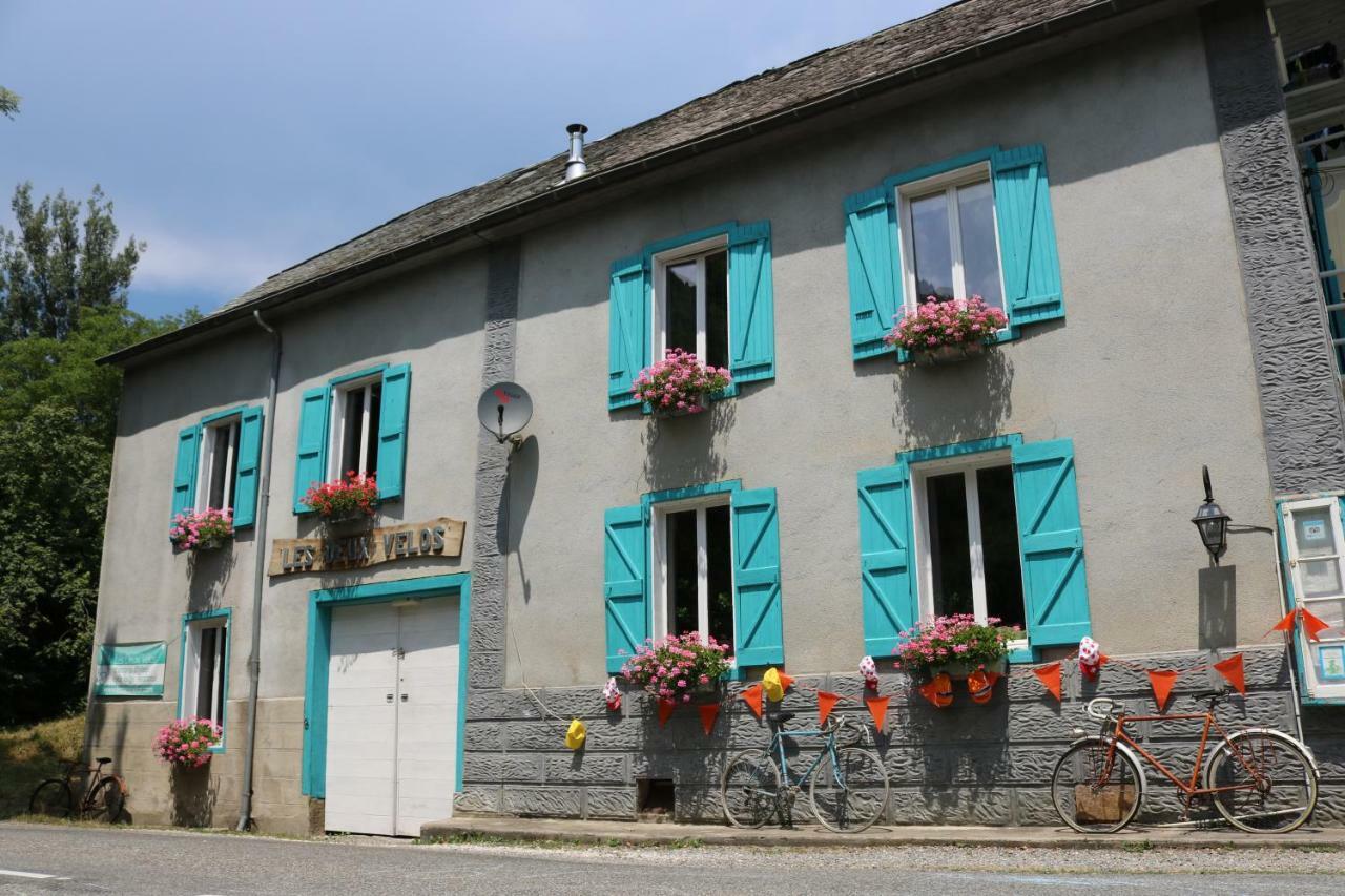 Les Deux Velos Chambres D'Hotes-Table D'Hotes Biert Exteriör bild
